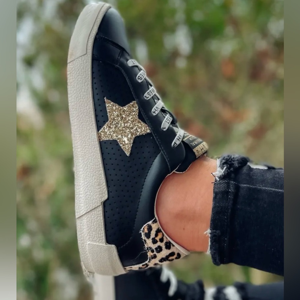 Vintage Havana Black & Gold Cheetah Rollin Sneaker Size 8